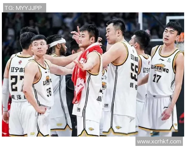 CBA赛场激战江苏同曦迎战佛山队争夺季后赛名额的关键之战 CBA赛场激战江苏同曦迎战佛山队争夺季后赛名额的关键之战