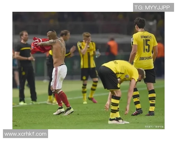 多特蒙德与汉堡激战在即球迷期待精彩对决与战术较量 多特蒙德与汉堡激战在即球迷期待精彩对决与战术较量